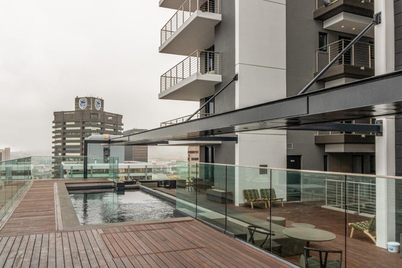 16 On Bree - Luxury One Bedroom Apartment In كيب تاون المظهر الخارجي الصورة